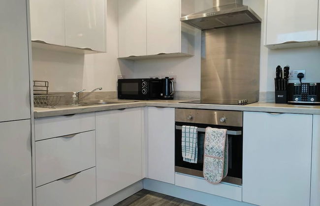 Stunning 2-bed Serviced Apartment in Swindon - Foto 5