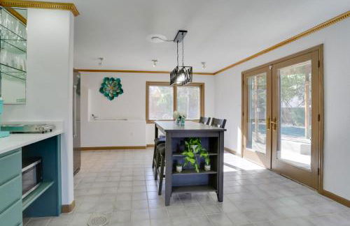 6 Mi to Barr Lake Apt with Yard and Pool Access! - Foto 8