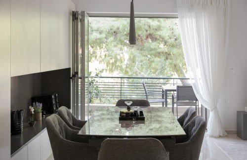 Vouliagmeni Stylish Apartment - Photo 34