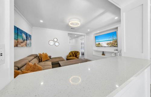 Tiki Palms Paradise by Emerald Coast Retreats - Photo 28