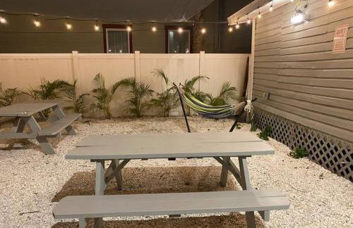 Chic Bungalow Apartment steps from Armature Works & Downtown Riverwalk - Foto 19