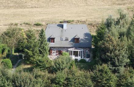 Peaceful and comfortable gite with valley view - Photo 1