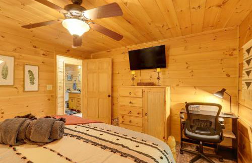 Secluded Cabin Hot Tub and 10 Mi to Blue Ridge - Foto 13