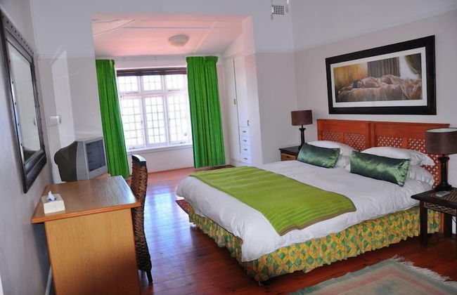 Admirals Rest Self-Catering House - Photo 2