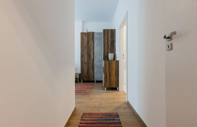 Essenza Charming Two BedRoom Apartment - Photo 10