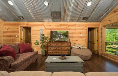 Impressive Cabin Surrounded by Trees in Nashoba, Oklahoma - Foto 13