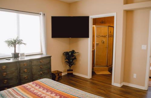 Steps to the Beach! Rooftop Deck! Firepit & BBQ! - Photo 11