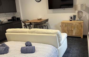 Town Centre Cosy Flat - Photo 7