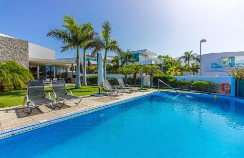 Villa Eleonora, Luxury Villa with Heated Pool Ocean View in Adeje, Tenerife - Foto 10