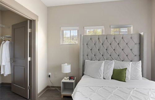 Uptown, Pool, Wine, Restaurants, BofA Stadium_307 - Foto 21