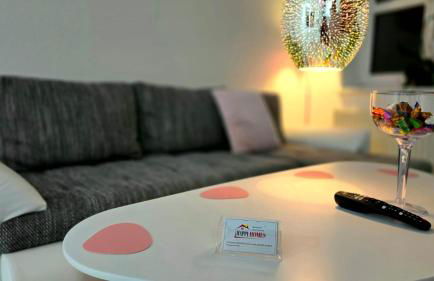 HAPPY HOMES PINK - Dein Design-Apartment mit WOW-Effekt - Netflix - WLAN - Parkplatz - Photo 6