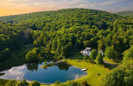 Secluded Estate Optional Guest House, Pond, Playroom, Gym & Theater Sunny Pond by Avantstay - Foto 11