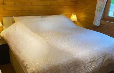 4 bedroom Lodge Hotub-Pool in Surrey UK - Photo 48