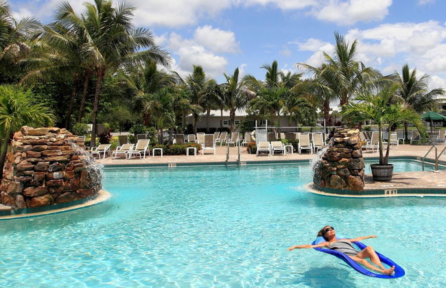 GreenLinks Golf Villas at Lely Resort - Photo 1