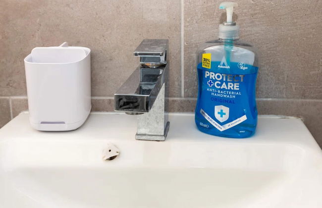 Spacious & Welcoming 4BD House - Kennington - Foto 39