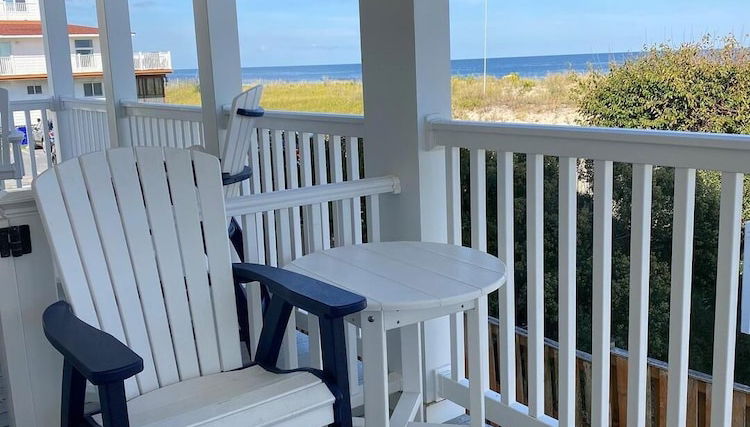 Rodney Avenue 3A - Foto 1, Imagen principal