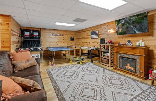 Secluded Cabin Hot Tub and 10 Mi to Blue Ridge - Foto 4