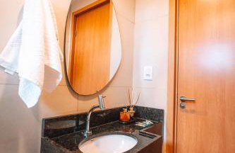 Apto 2 Quartos Novo e Super Confortável - Foto 19