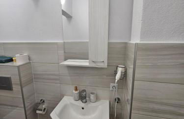 Beach Apartment B - Photo 18