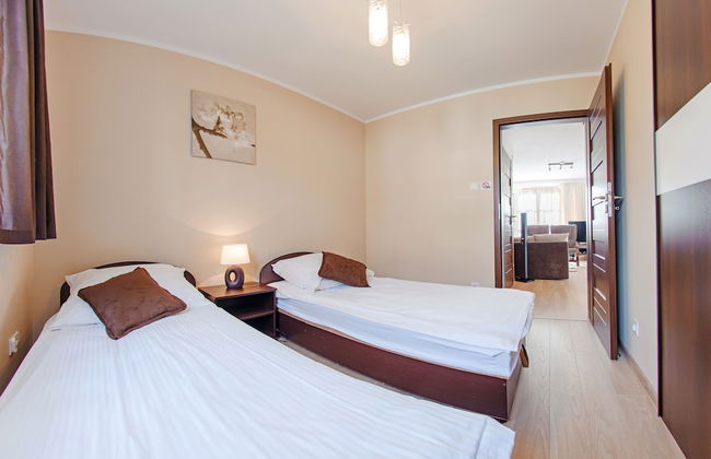 Apartamenty Sun & Snow Komuny Paryskiej - Photo 24