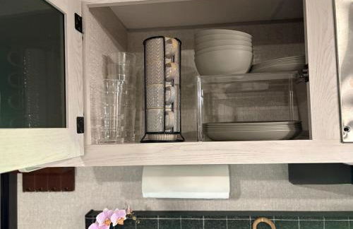 Modern Luxury RV Retreat, Your Cozy Tiny Home - Foto 5