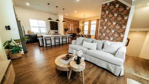 Downtown Escape - Backyard, Game room and Free Parking - Foto 5