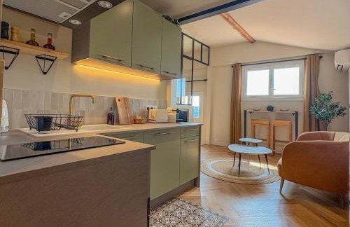 Charmant 2 pièces rénové avec vue mer - Photo 1