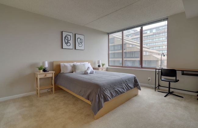 Heart of DC Area Apartments - Photo 11