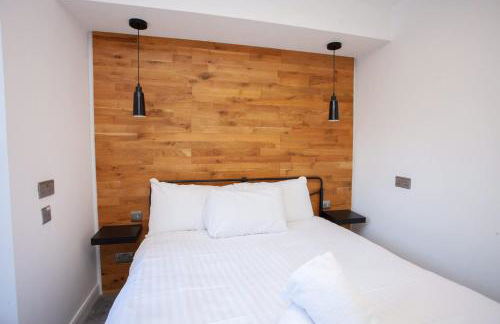 Beautiful 2 Bed Flat with a Private Terrace - Foto 9