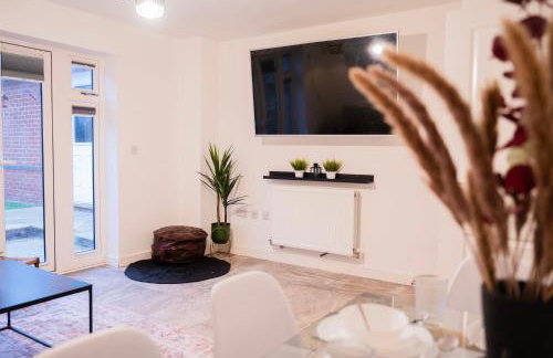 Luxurious 3-Story Townhouse, sleeps up to 10! - Foto 53