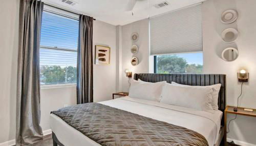 City Center Apartment, Free Parking and Great Views - Foto 2