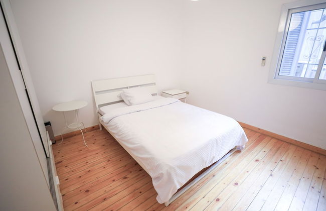 Ivory Petal Bliss 2BR Apt - Foto 13