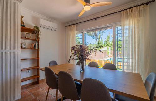 Casa familiar junto al lago con zona de juegos, cine y BBQ - Foto 12
