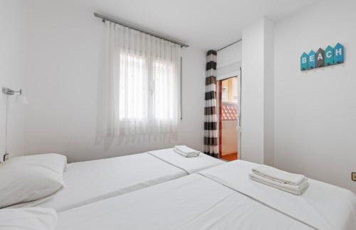 Apartamento con Piscina y Terraza cerca del Mar - Foto 16