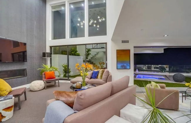 Troy Dr - Sleek & Modern Hollywood Hills Home With Stunning Views - Foto 32