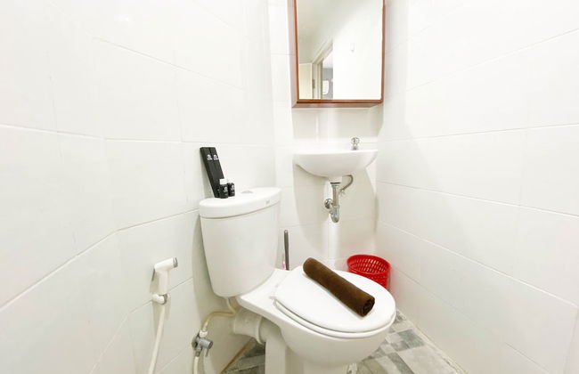 Homey And Good Choice Studio At Amartha View Apartment - Photo 9