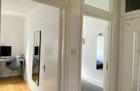 2 Bedroom Flat in Camberwell Green - Central Location with excellent connections to tourist attractions and main London airports - Photo 4