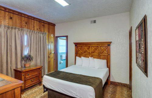 'Ledge Lodge' Burkesville Getaway: Pool & Views! - Foto 12