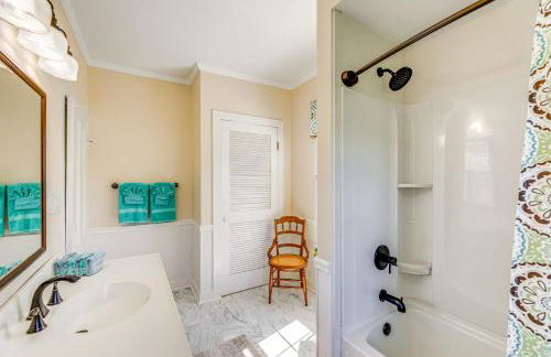 Home with Fire Pit Less Than 1 Mi to Willis Wharf Boat Ramp! - Foto 19