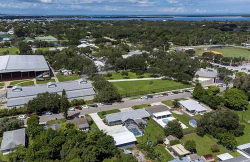 Relaxing Pool Side - Near Fairgrounds - Foto 30