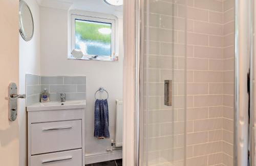 1 Bed in Chideock 94617 - Photo 11