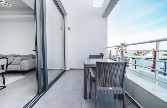 Spectacular Modern Apartment With Front-line Sea Views and Roof Terrace - Foto 17