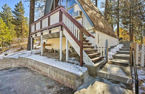 Cozy A-Frame with Hot Tub Near Arrowbear Lake! - Foto 24
