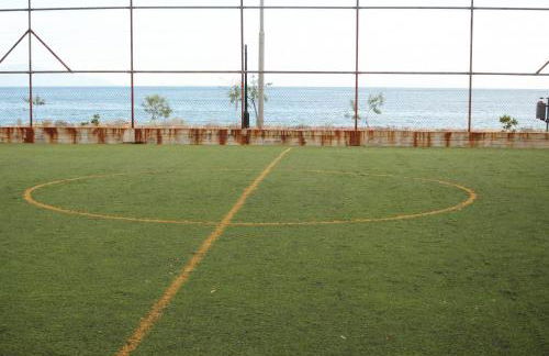 Soula's Sunshine Green Apartment - Photo 11