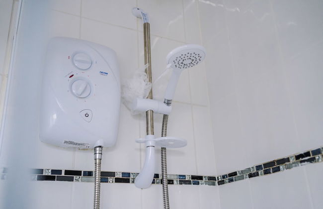 Cozy 3-Bed Family Home with Free Parking - Foto 49