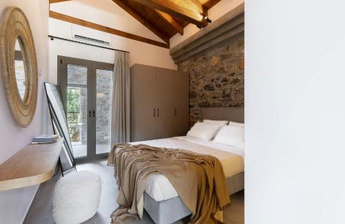 Lichnos Luxury Suites - Photo 35