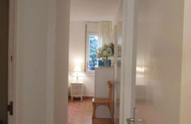 Lovely little house with garden and pool - Photo 5