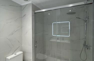 Beach Retreat 2 BR Apartment - Photo 24