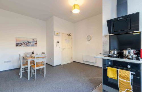 The Eldern - Spacious, Netflix, free Parking, close to A1 - Photo 20