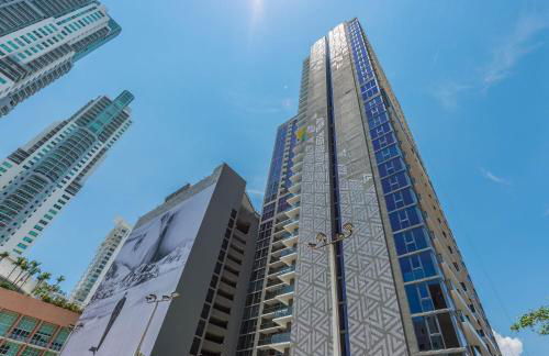 High Floor Unit Heart Of Miami with pool and gym - Foto 37